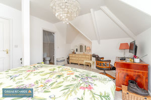 6. Bedroom & Ensuite- click for photo gallery